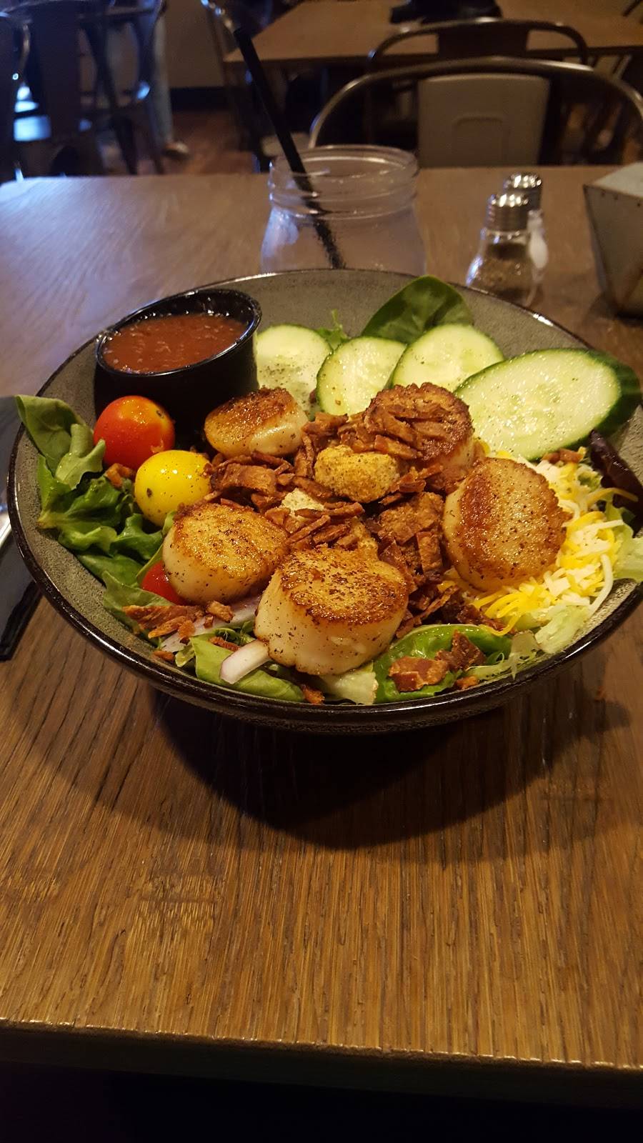 Fosters on the Point | restaurant | 1437 Salem Ave, Hagerstown, MD 21740, USA | 3017397182 OR +1 301-739-7182