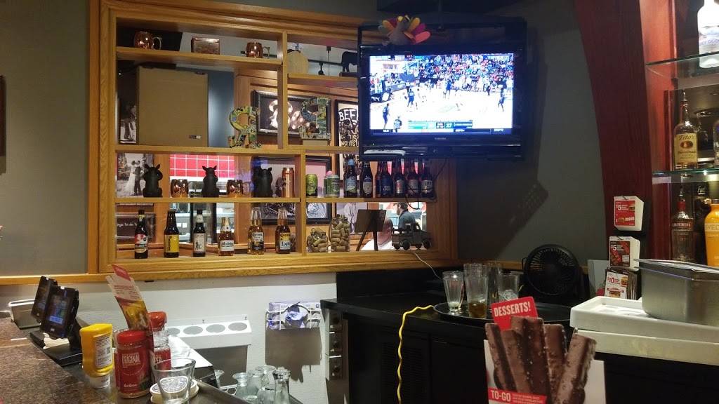 Red Robin Gourmet Burgers and Brews | restaurant | 20155 W 153rd St, Olathe, KS 66062, USA | 9133901400 OR +1 913-390-1400