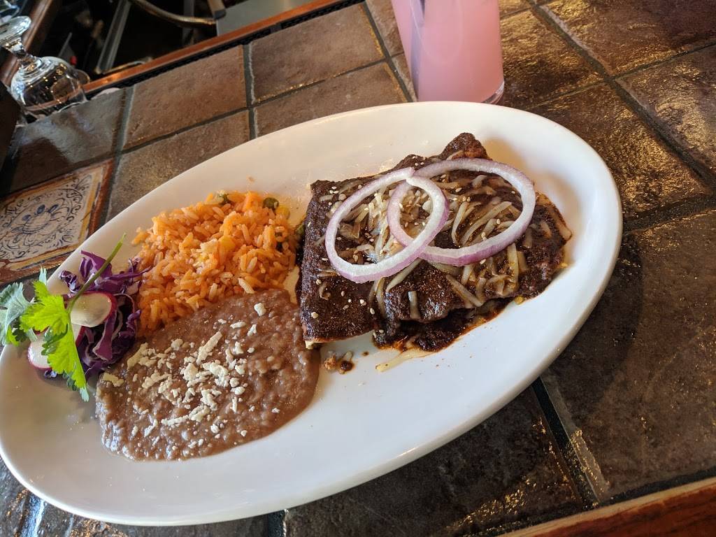 Señor Machetes | restaurant | 121 E Main St, Madison, WI 53703, USA | 6086653031 OR +1 608-665-3031