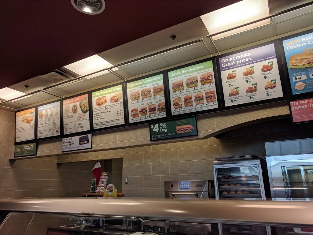 Subway | meal takeaway | 338 Rossland Rd E #300, Ajax, ON L1Z 0M1, Canada | 9054271212 OR +1 905-427-1212