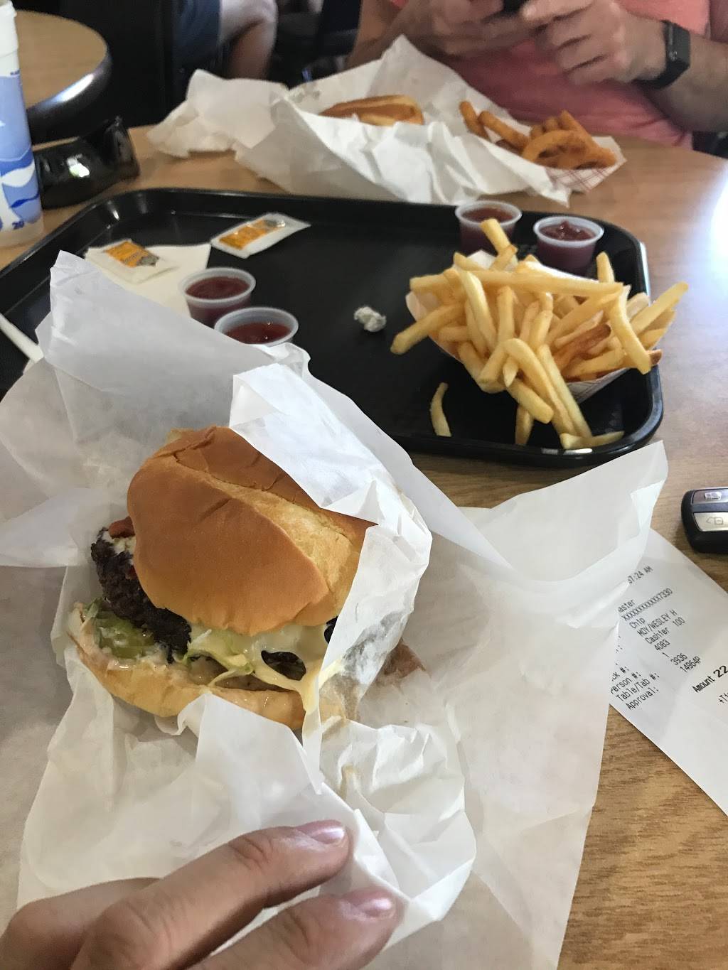 Scoopers Drive-in | restaurant | 1356 Prater Way, Sparks, NV 89431, USA | 7753316221 OR +1 775-331-6221