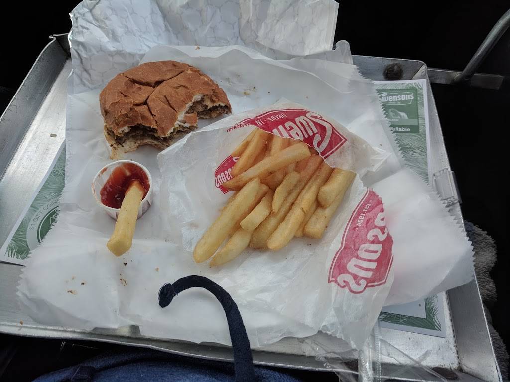 Swensons (Jackson) Drive-In Restaurants | restaurant | 5815 Wales Ave NW, Massillon, OH 44646, USA | 3308335454 OR +1 330-833-5454