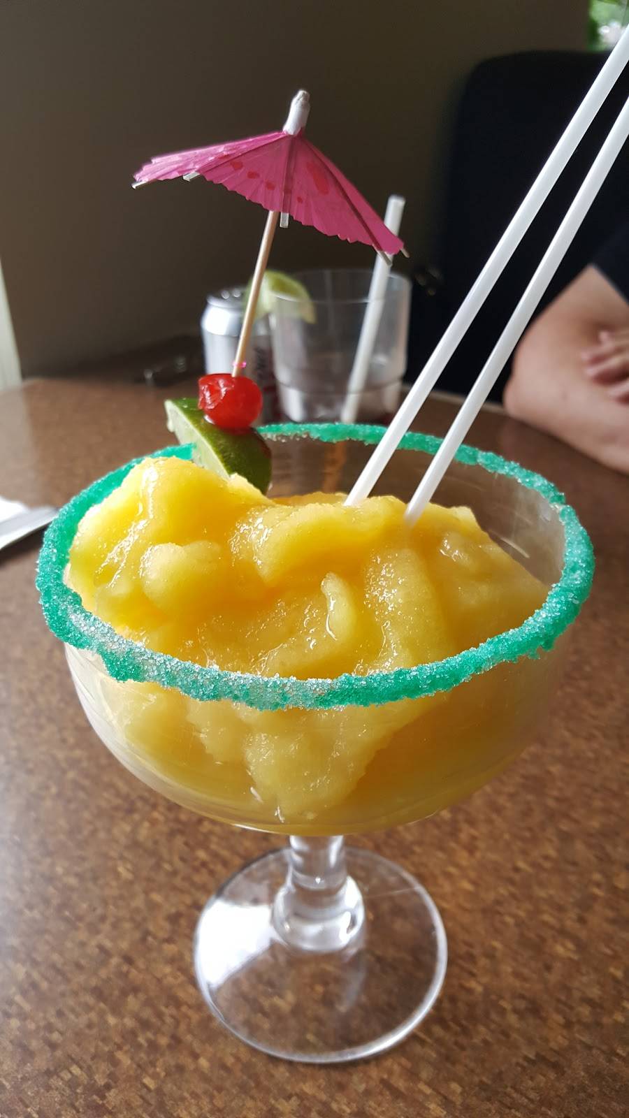 Lemongrass Restaurant | restaurant | 1300 Garth St #1, Hamilton, ON L9C 4L7, Canada | 9055743932 OR +1 905-574-3932