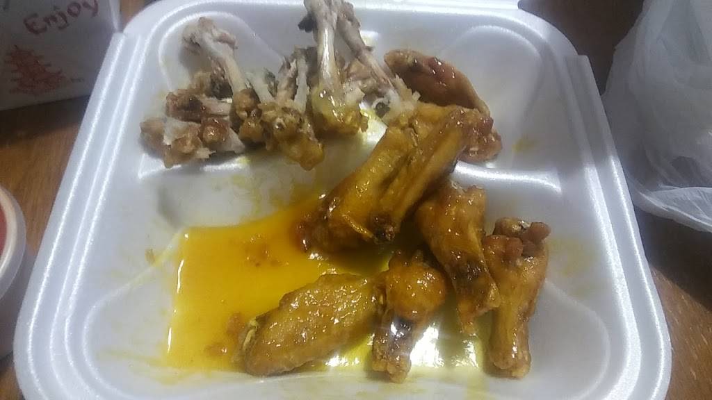 Moon Wings Seafood | restaurant | 4191 Mercer University Dr, Macon, GA 31204, USA | 4784773381 OR +1 478-477-3381