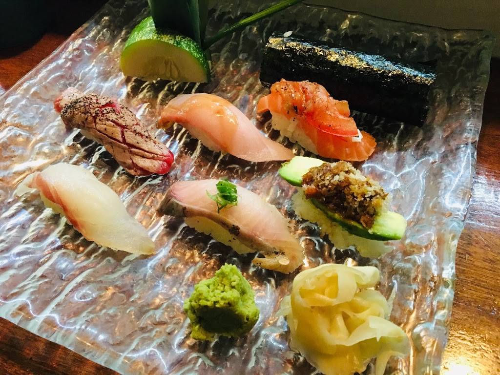 Shoga Sushi & Oyster Bar | restaurant | 300 E 88th St, New York, NY 10128, USA | 2122894635 OR +1 212-289-4635