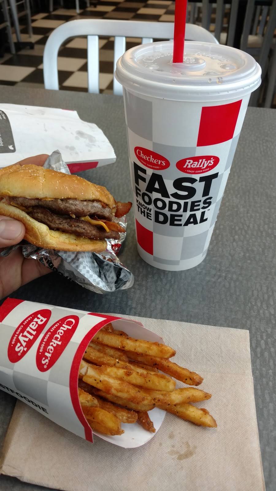 Checkers | restaurant | 7938 Winchester Rd, Memphis, TN 38125, USA | 9015900412 OR +1 901-590-0412