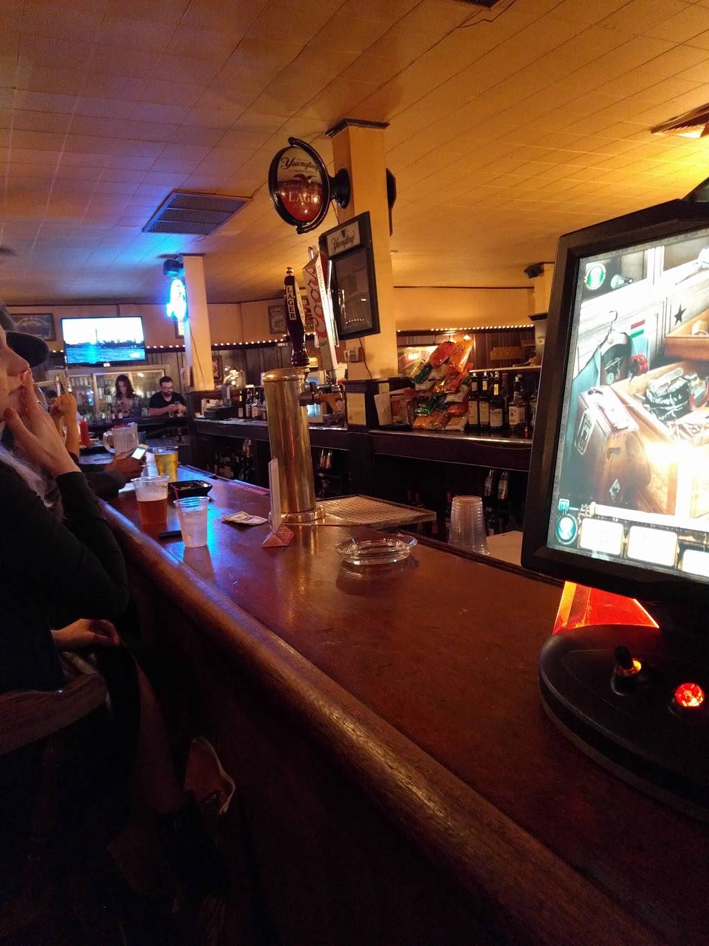 Waterford Inn | restaurant | 6825 Ludlow St, Upper Darby, PA 19082, USA | 6103527300 OR +1 610-352-7300