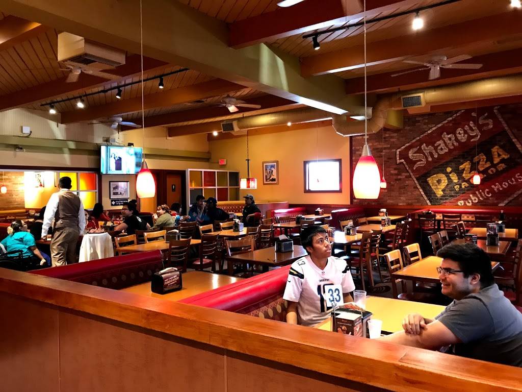 Shakeys Pizza Parlor | restaurant | 11420 Valley Blvd, El Monte, CA 91731, USA | 6263504411 OR +1 626-350-4411