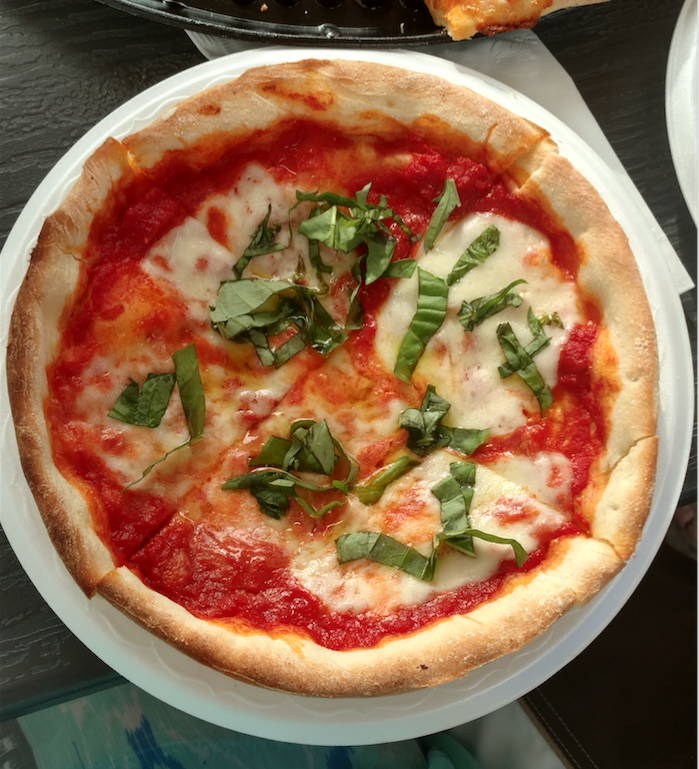 Summit Pizza Co & Ice Cream | restaurant | 80 S Main St, Kamas, UT 84036, USA | 4357834453 OR +1 435-783-4453