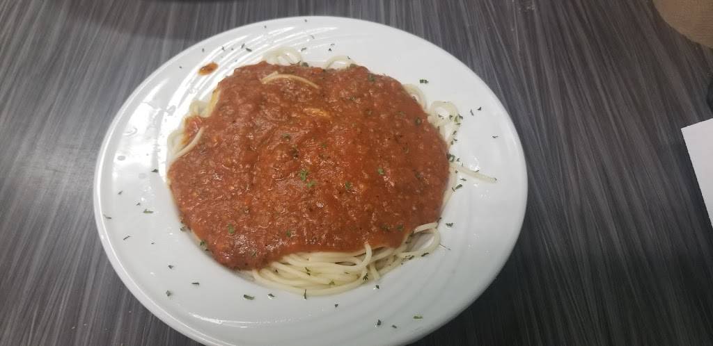 Le Routier 115 | restaurant | 665 Grande Allée, Mont-Saint-Hilaire, QC J3G 4S6, Canada | 4504461446 OR +1 450-446-1446