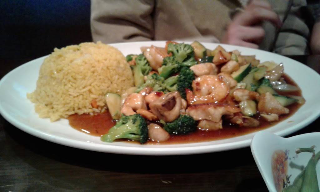 Jin House | restaurant | 2255 Kresge Dr, Amherst, OH 44001, USA | 4402824907 OR +1 440-282-4907