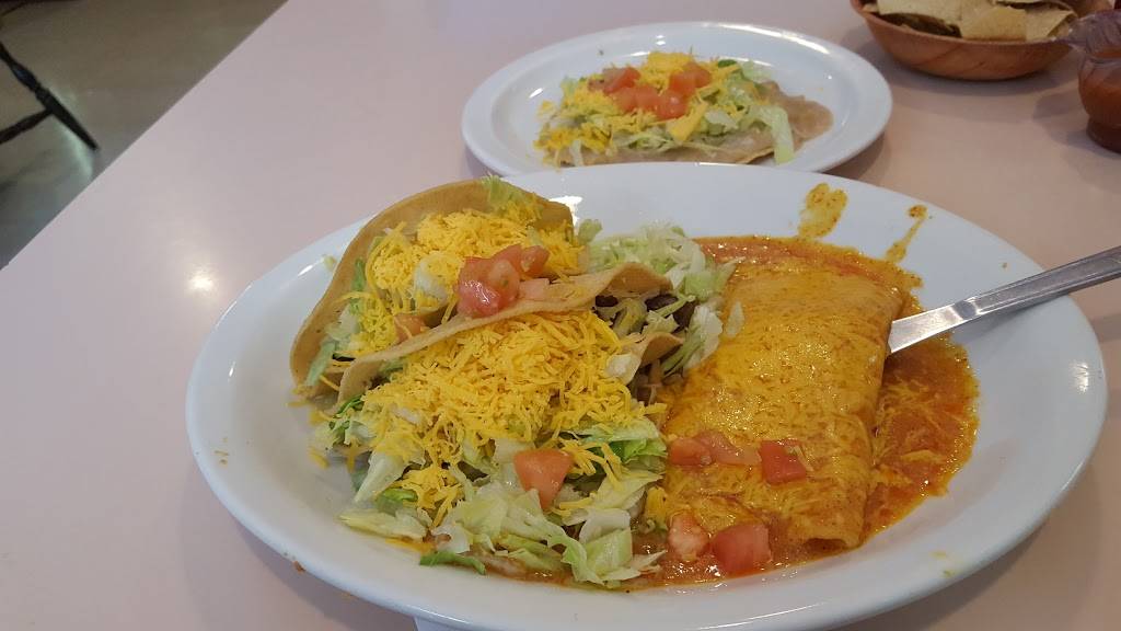 El Mesquite Cocina Mexicana | restaurant | 26 E Baseline Rd #120, Phoenix, AZ 85042, USA | 6022437107 OR +1 602-243-7107