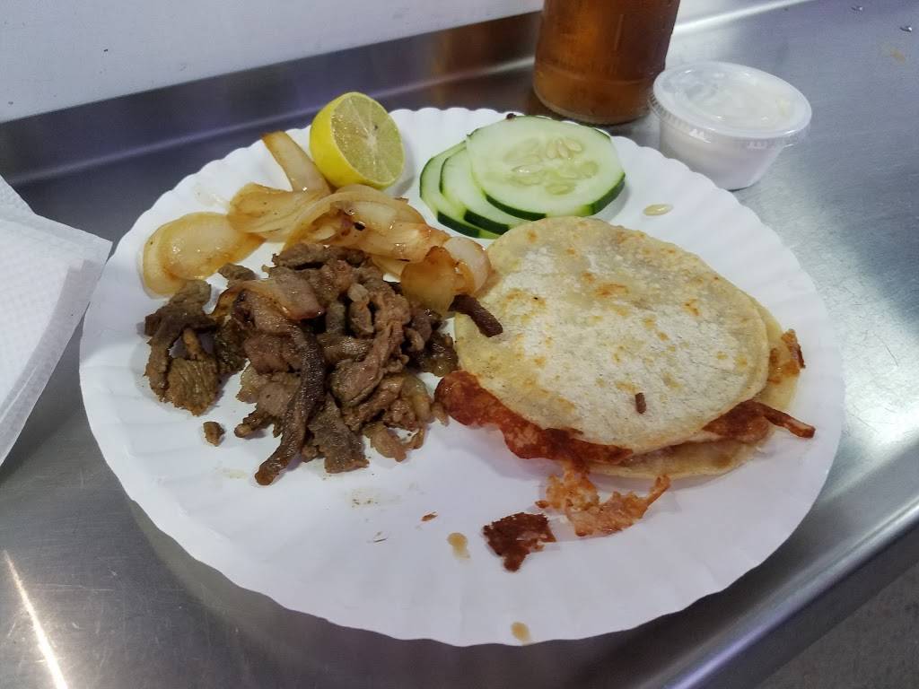 Tacos El Caporal | restaurant | 2875 Ventura Blvd, Oxnard, CA 93036, USA | 8058227664 OR +1 805-822-7664