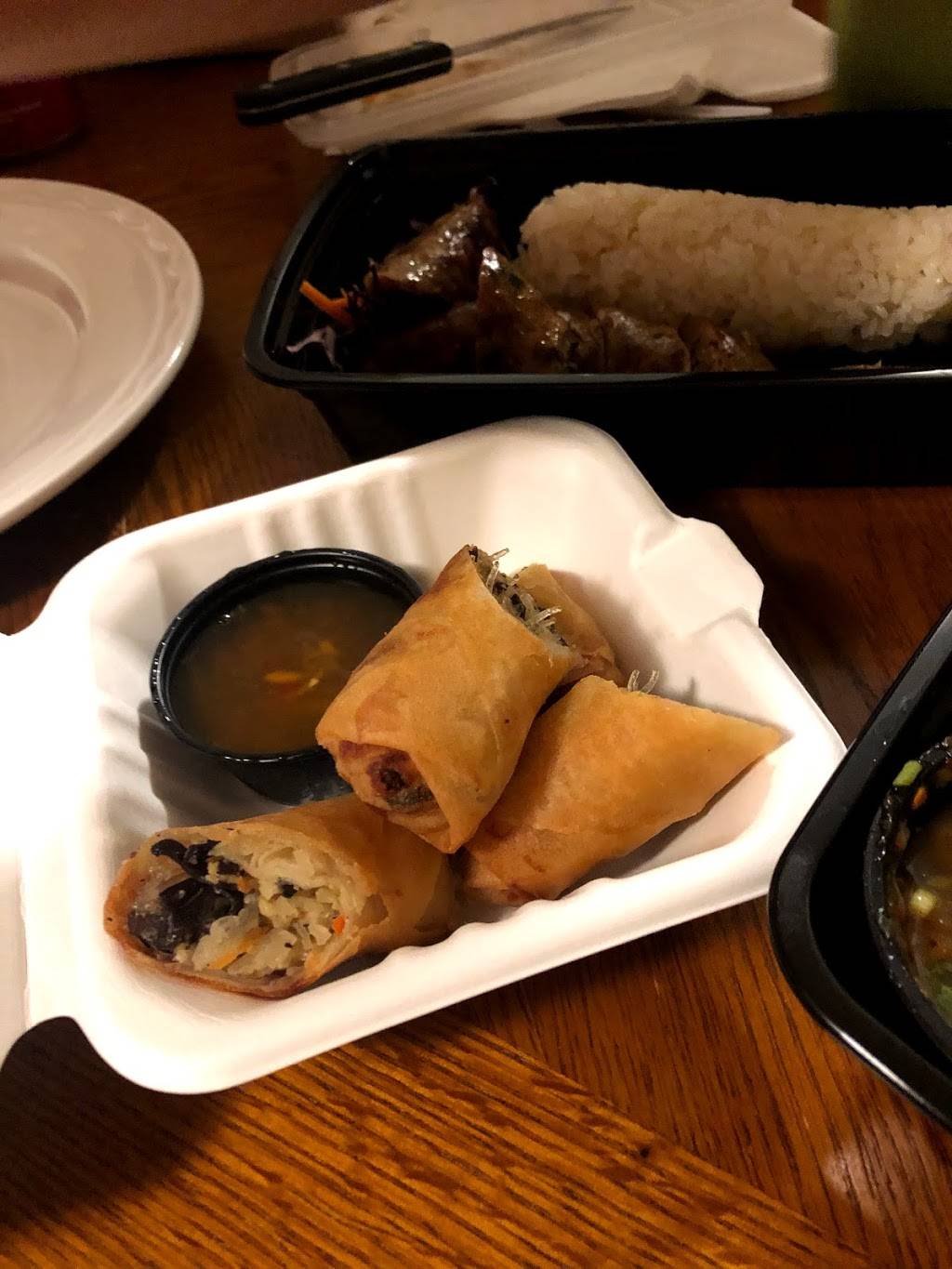 Charming Elephant | restaurant | 2324 Boston St, Baltimore, MD 21224, USA | 4437087762 OR +1 443-708-7762