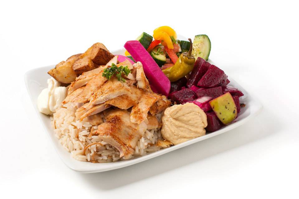 Restaurant Taouk | restaurant | 1312 Rue Roberval, Saint-Bruno-de-Montarville, QC J3V 5J1, Canada | 4504414111 OR +1 450-441-4111