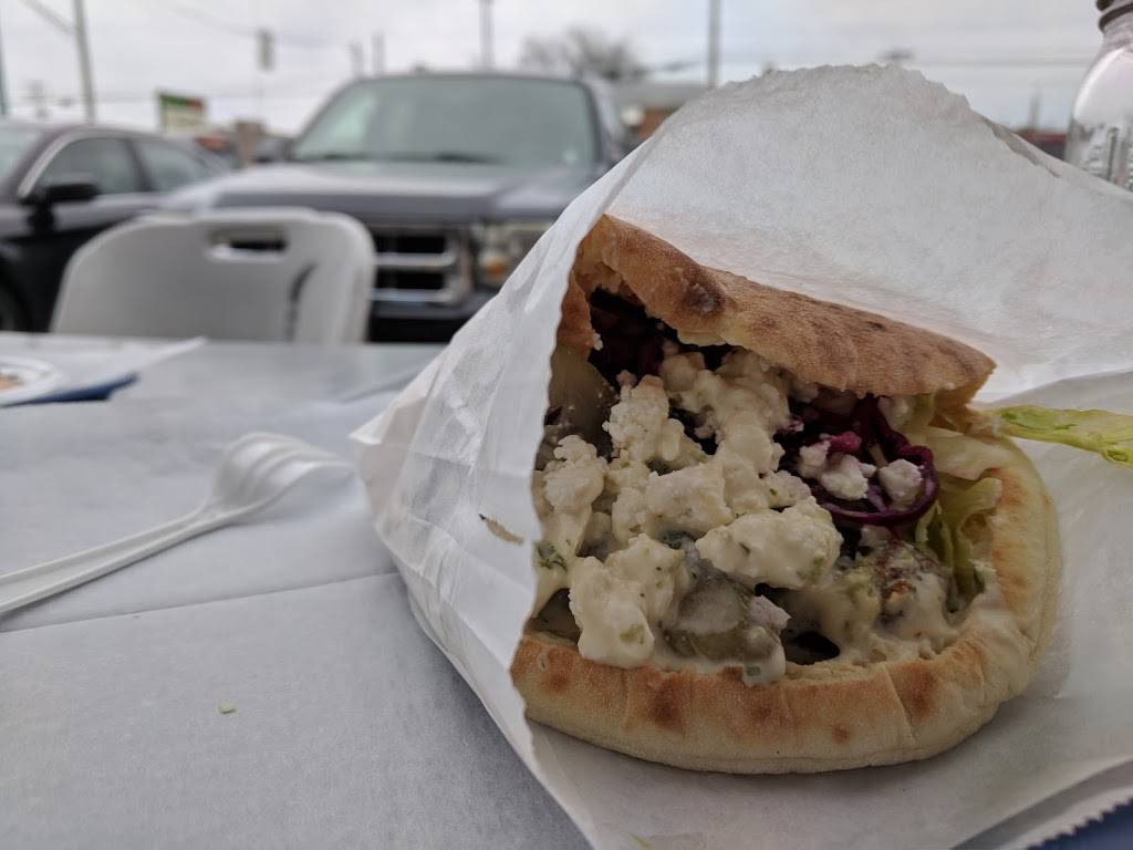 Pita Hut Grille | restaurant | 4965 N High St, Columbus, OH 43214, USA | 6144330996 OR +1 614-433-0996