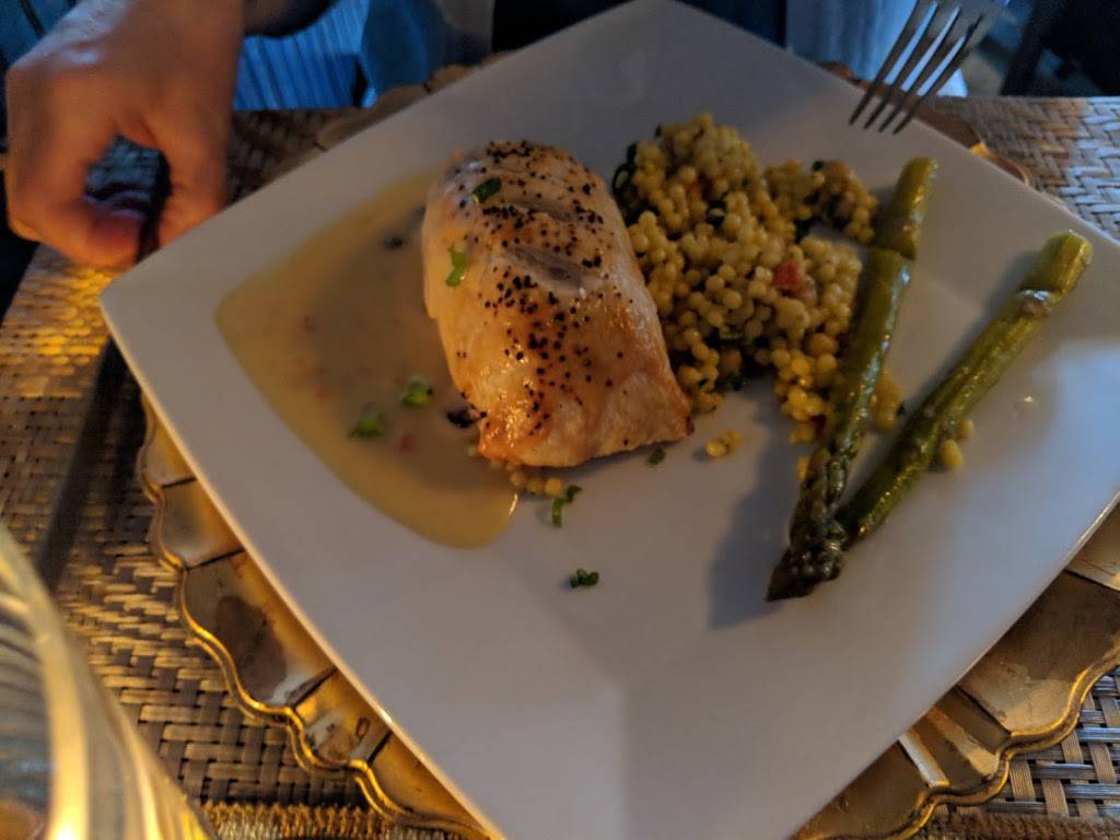 Tangled Up In Blue Restaurant | restaurant | 425 Bench St, Taylors Falls, MN 55084, USA | 6514651000 OR +1 651-465-1000