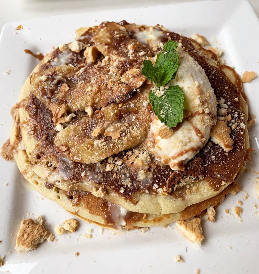 Blue Door Souvlakia | restaurant | 8413 3rd Ave, Brooklyn, NY 11209, USA | 7186808600 OR +1 718-680-8600