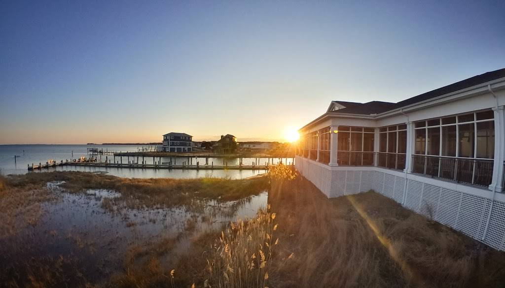 Marina Restaurant at Captains Cove | restaurant | 3323 Dock Ct, Greenbackville, VA 23356, USA | 7578243465 OR +1 757-824-3465