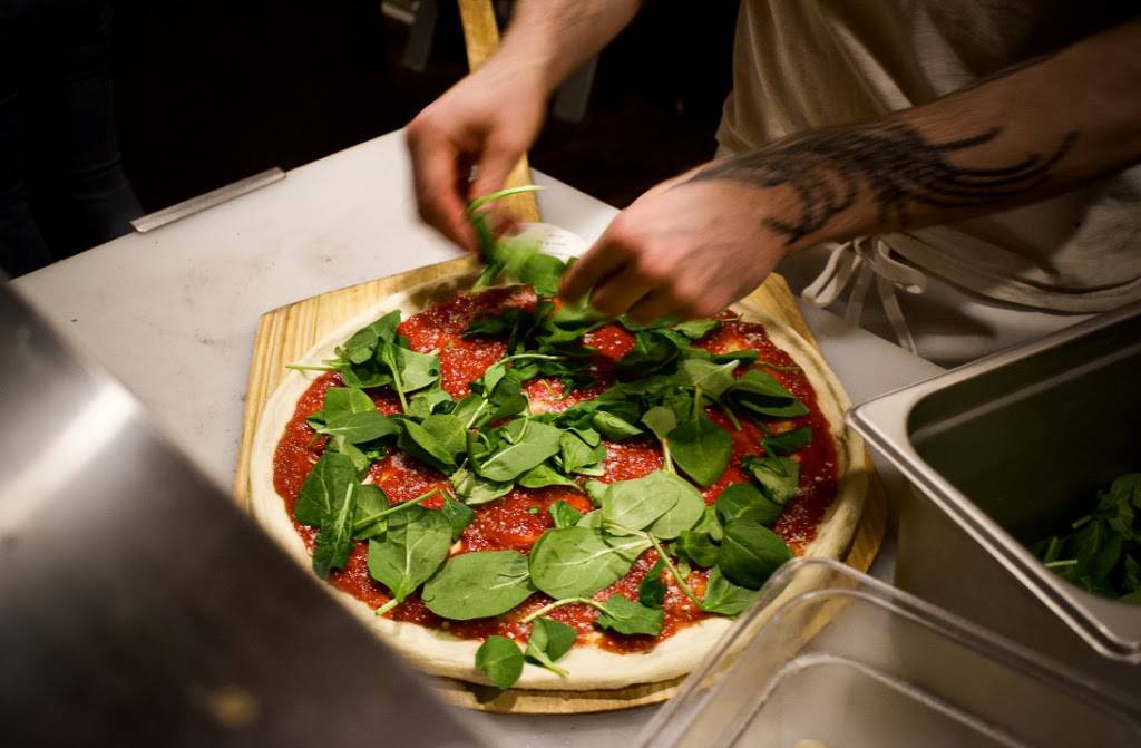 Stones Throw Pizza - Richmond | restaurant | 39 Esplanade, Richmond, VT 05477, USA | 8023362068 OR +1 802-336-2068