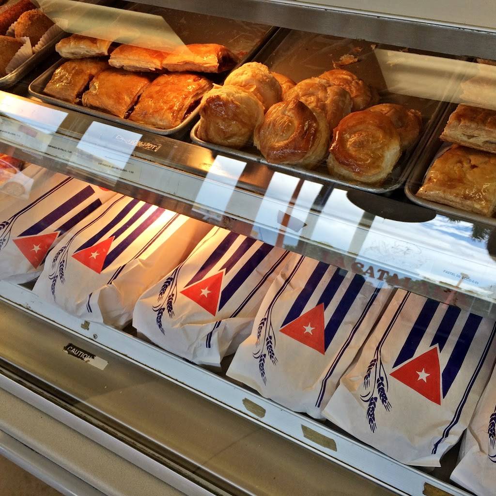 La Catalana Bakery & Pizza | bakery | 19760 SW 177th Ave, Miami, FL 33187, USA | 7864786618 OR +1 786-478-6618