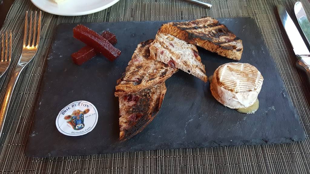 Vinifera Wine Bar & Bistro | restaurant | 11750 Sunrise Valley Dr, Reston, VA 20191, USA | 7032343550 OR +1 703-234-3550