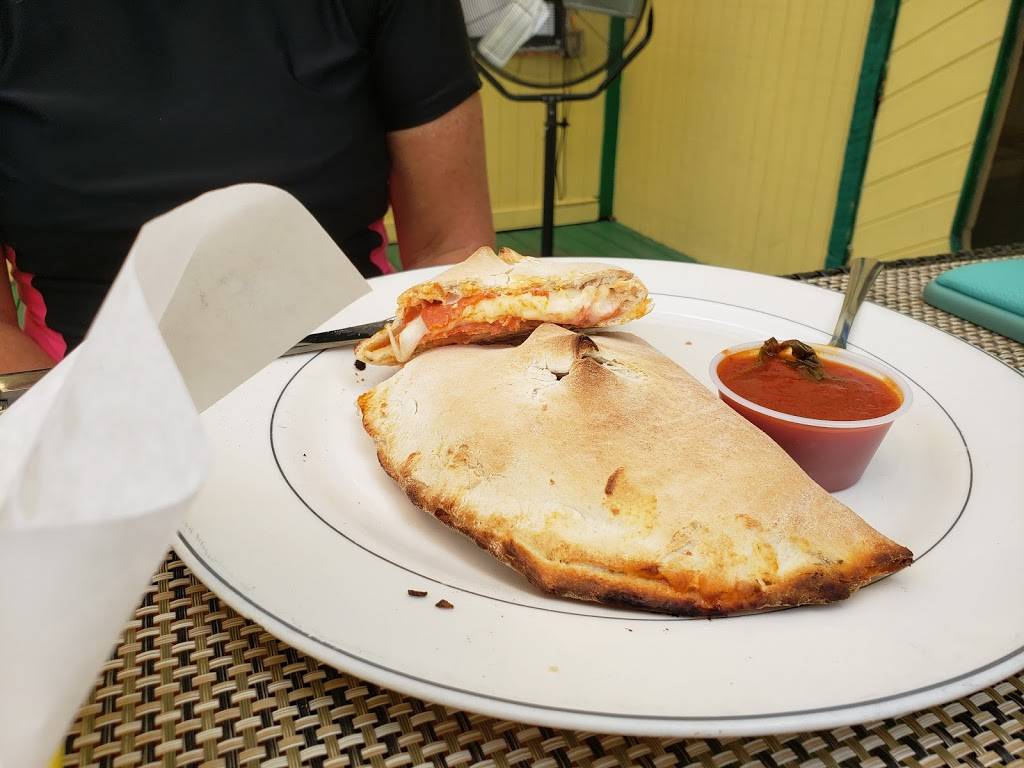 Island Pizza Restaurant | meal delivery | 1619 Periwinkle Way, Sanibel, FL 33957, USA | 2394721581 OR +1 239-472-1581