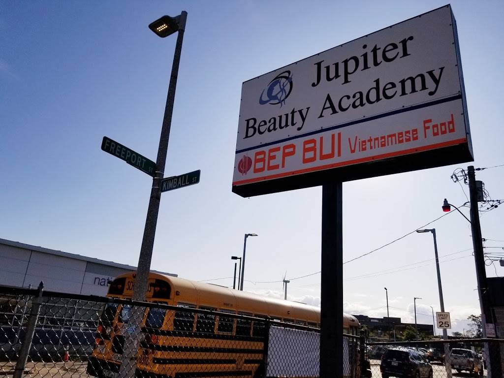 Bếp Bụi | restaurant | 95 Freeport St, Dorchester, MA 02122, USA | 6175338070 OR +1 617-533-8070