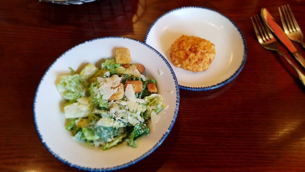 Red Lobster | restaurant | 2400 S Pleasant Valley Rd, Winchester, VA 22601, USA | 5407229490 OR +1 540-722-9490