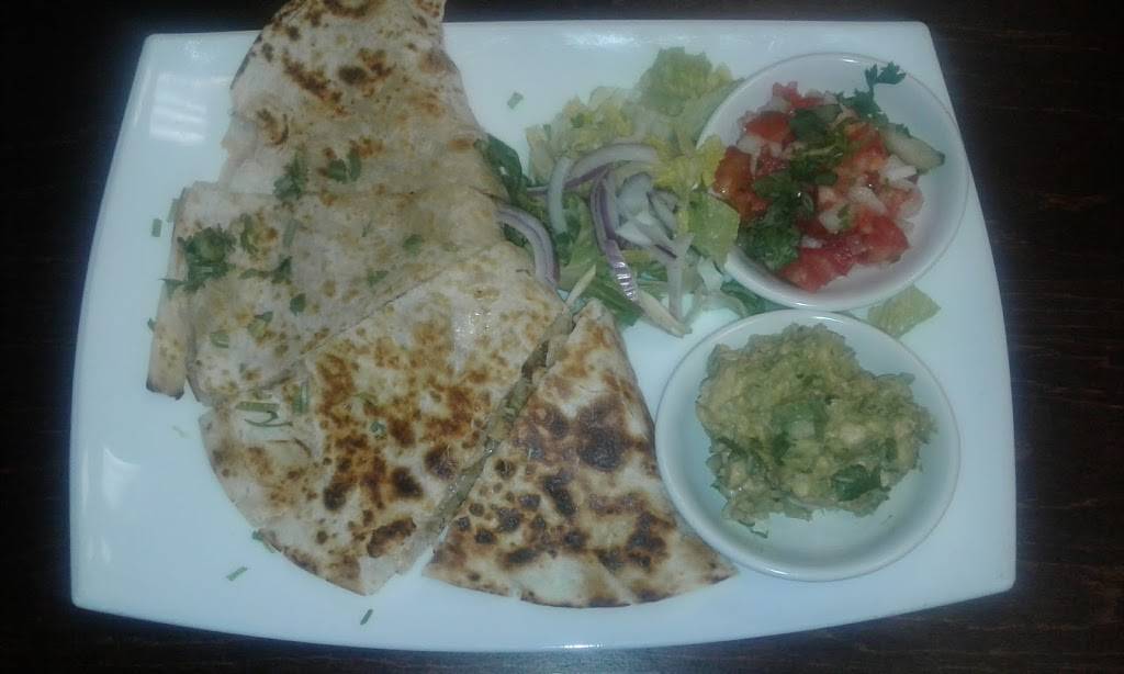 503 2 tesoros | restaurant | 1099 Front St, Uniondale, NY 11553, USA | 5164148211 OR +1 516-414-8211