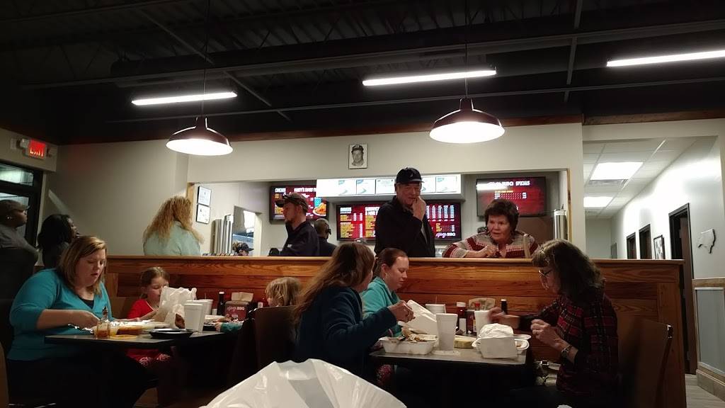Martys BBQ | restaurant | 2643 Ward Blvd, Wilson, NC 27893, USA | 2522811709 OR +1 252-281-1709