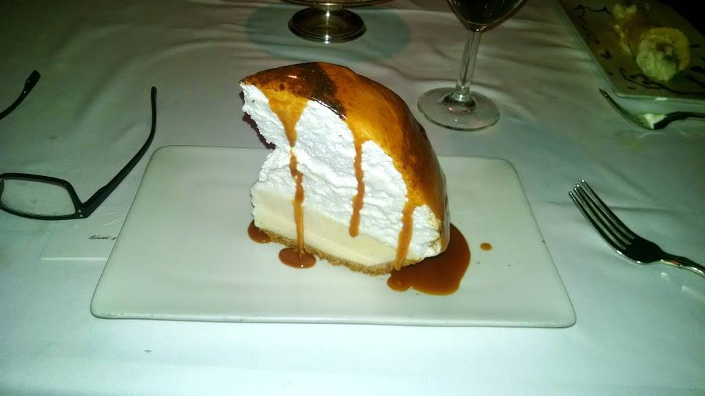 Anthonys Bar | restaurant | 410 Market St, St. Louis, MO 63102, USA | 3142317007 OR +1 314-231-7007