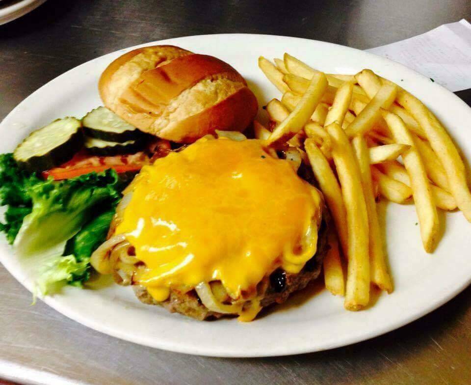 Johnnys Chophouse | restaurant | 1500 Main St, Antioch, IL 60002, USA | 8478382015 OR +1 847-838-2015