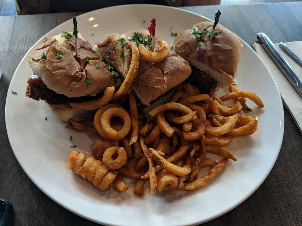 Chicken Pie Shop | restaurant | 1251 Arroyo Way, Walnut Creek, CA 94596, USA | 9253228799 OR +1 925-322-8799