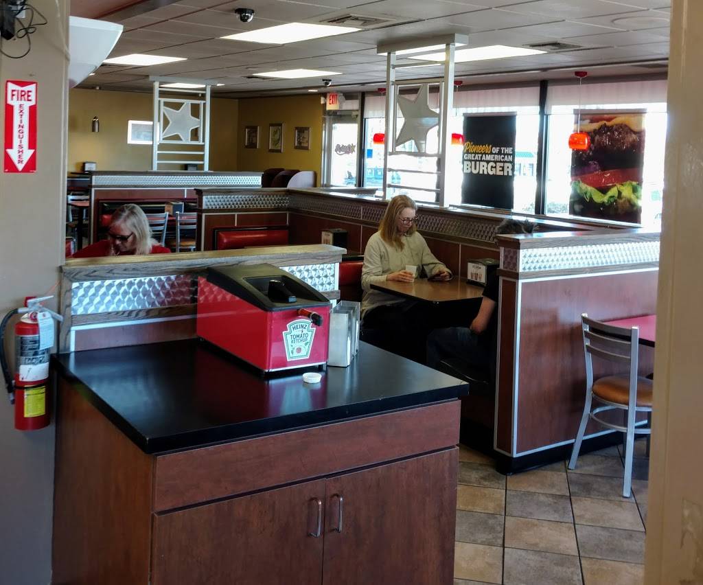 Carls Jr. | restaurant | 23320 Lyons Ave, Newhall, CA 91321, USA | 6612556979 OR +1 661-255-6979