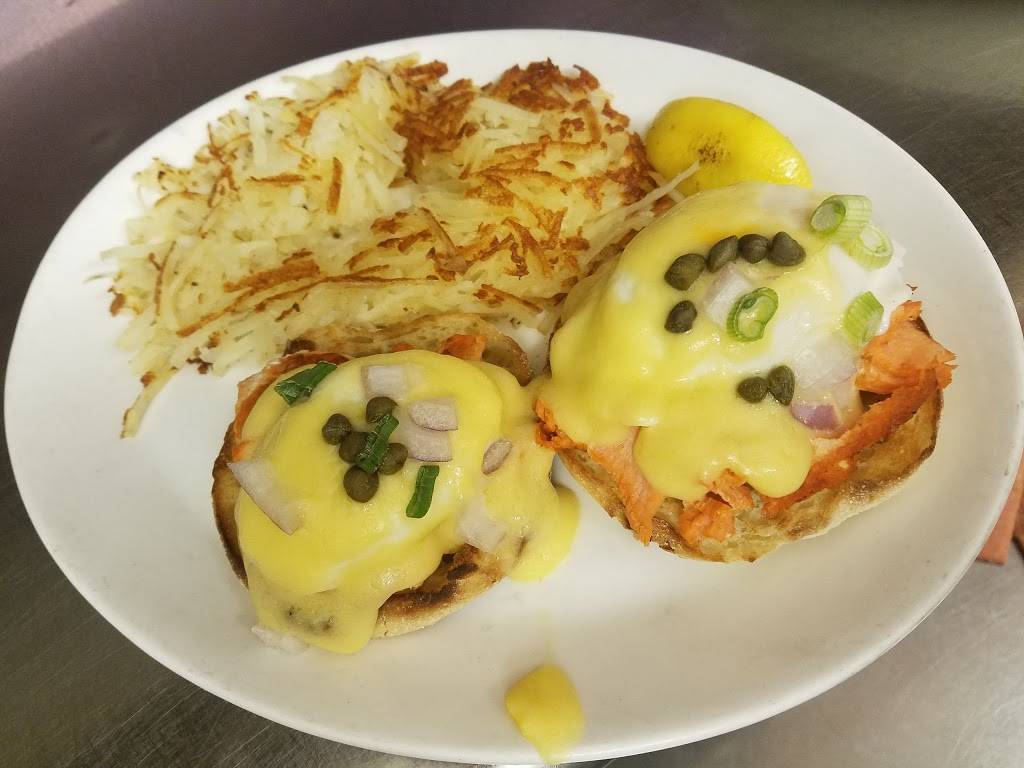 Sharis Cafe and Pies | cafe | 2010 Rollingwood Dr, San Bruno, CA 94066, USA | 6505894819 OR +1 650-589-4819