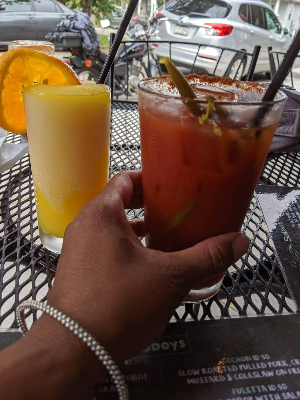 Café Navarre | restaurant | 800 Navarre Ave, New Orleans, LA 70124, USA | 5044838828 OR +1 504-483-8828