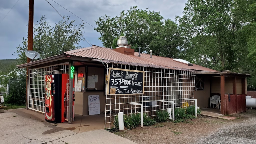 Quick Burger | restaurant | 96 N Main St, Pecos, NM 87552, USA | 5057579000 OR +1 505-757-9000