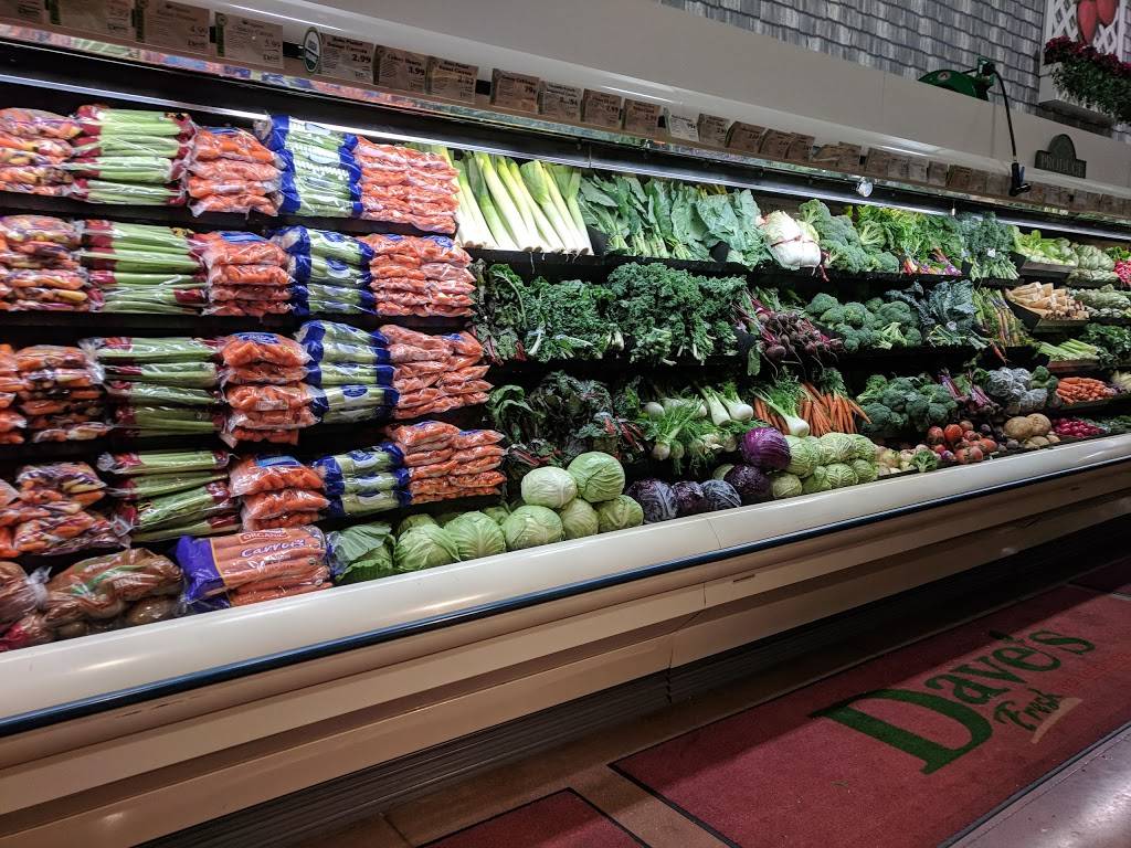 Daves Fresh Marketplace/Quonset | bakery | 105 Gate Rd, North Kingstown, RI 02852, USA | 4012950019 OR +1 401-295-0019