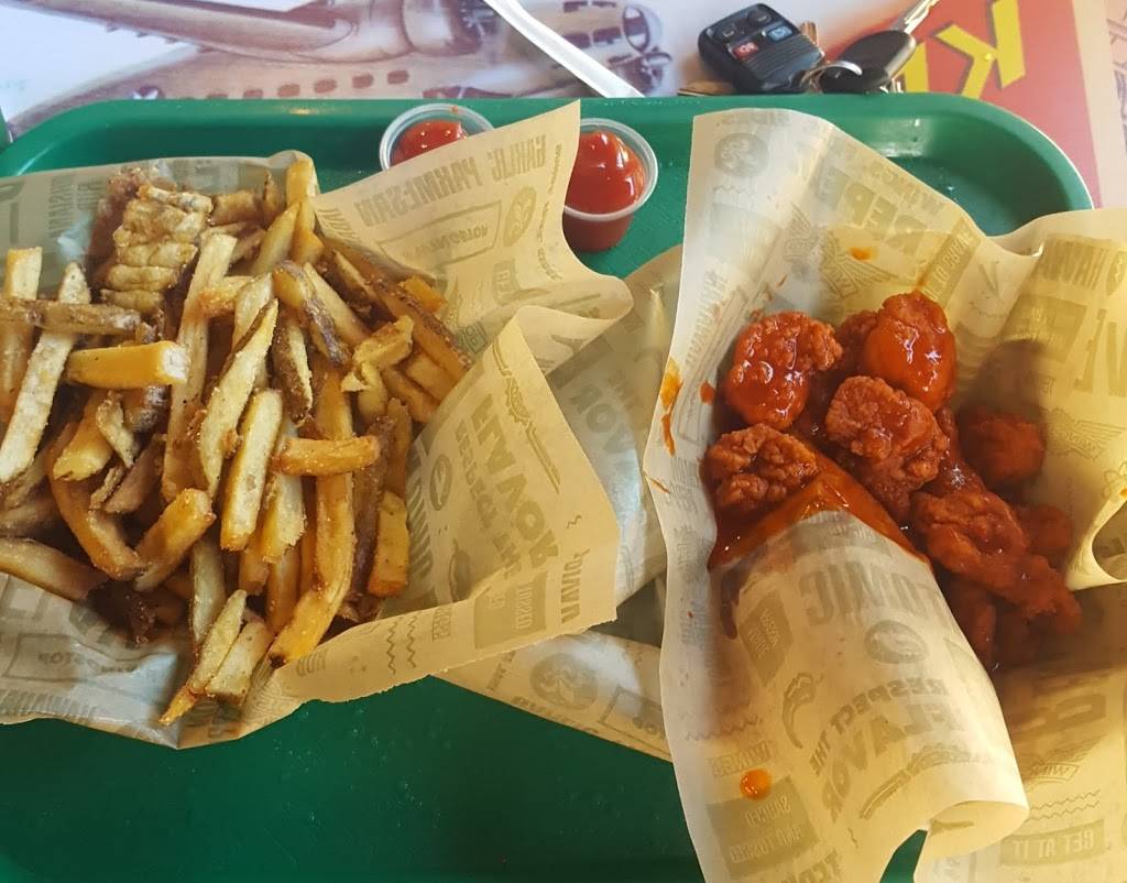 Wingstop | meal delivery | 1765 E Bayshore Rd A1, East Palo Alto, CA 94303, USA | 6503229464 OR +1 650-322-9464