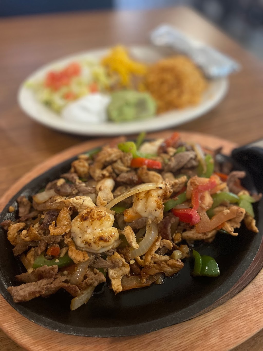 Five Star Mexican American | restaurant | 85 Main Ave, Akron, CO 80720, USA | 9703450409 OR +1 970-345-0409