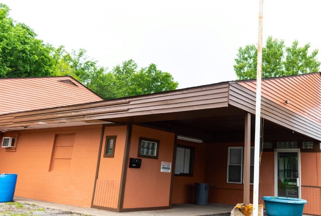 Parkplace 24 Tavern | restaurant | 2185 Parkman Rd NW, Warren, OH 44485, USA | 3304699040 OR +1 330-469-9040