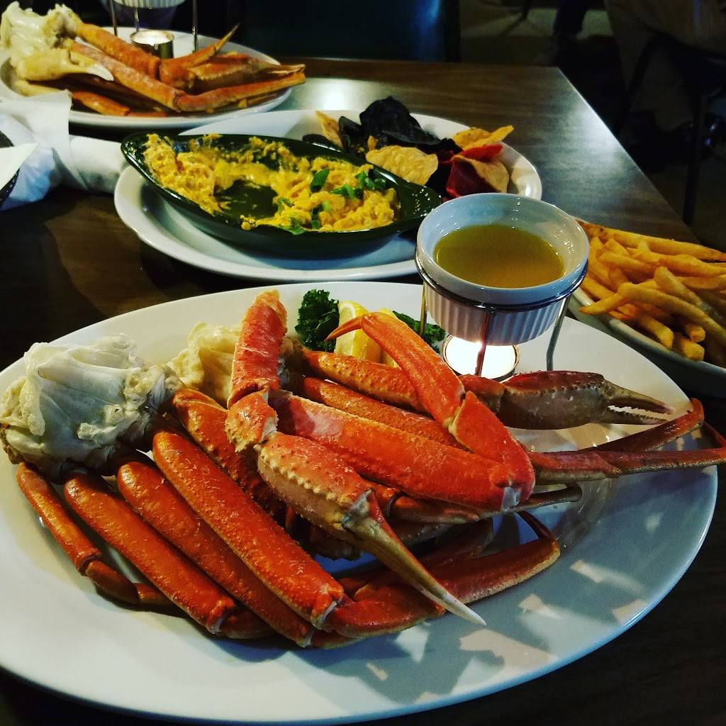 Timbers Steakhouse & Seafood | restaurant | 1212 W Maumee St, Angola, IN 46703, USA | 2606657487 OR +1 260-665-7487