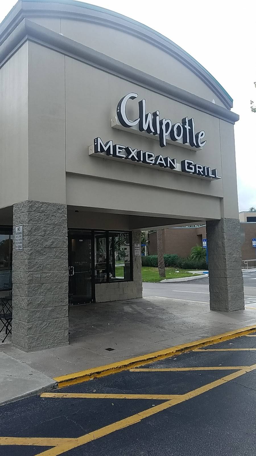 Chipotle Mexican Grill | restaurant | 5637 Red Bug Lake Rd, Winter Springs, FL 32708, USA | 4076950440 OR +1 407-695-0440