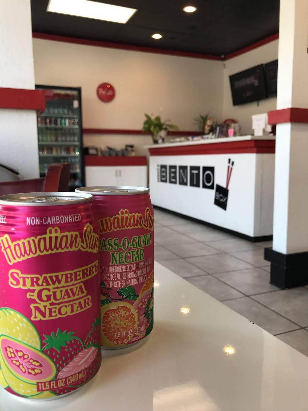 Yukaris Bento Box | restaurant | 1301 W Lockeford St, Lodi, CA 95242, USA | 2094265900 OR +1 209-426-5900