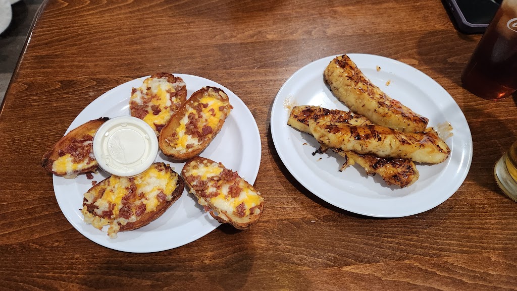 Johnsons Family Bar & Grill | restaurant | 306 E Jackson St, Galveston, IN 46932, USA | 5746997909 OR +1 574-699-7909