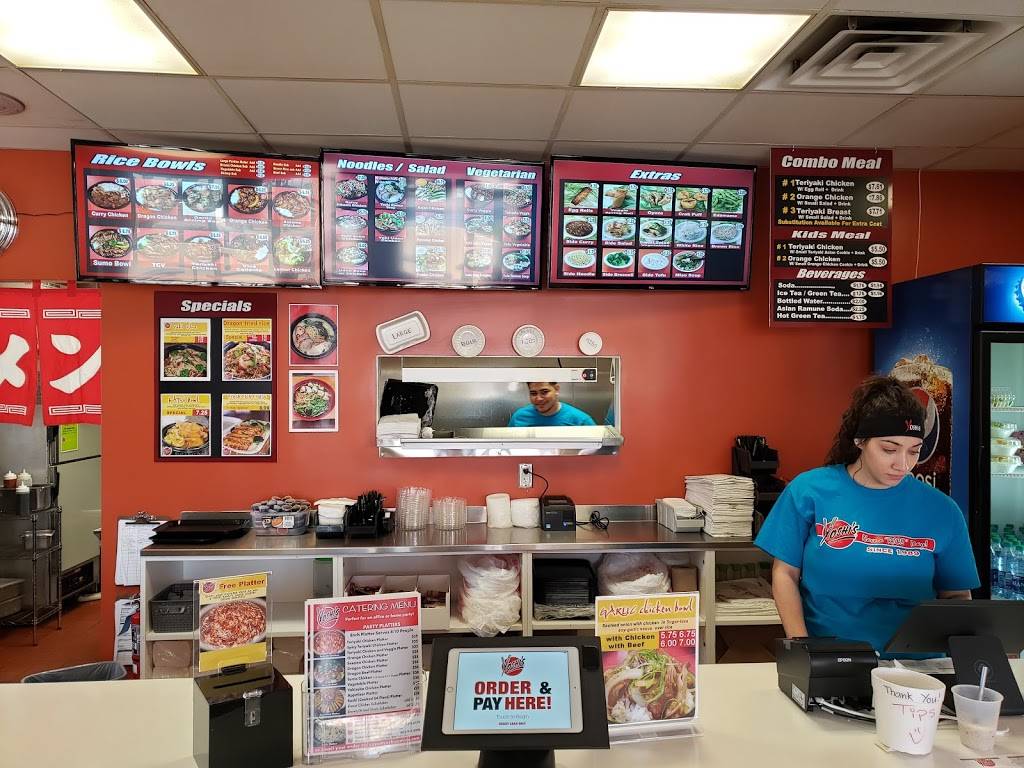 Yoshis Fresh Asian Grill | restaurant | 12202 N Cave Creek Rd, Phoenix, AZ 85022, USA | 6024854236 OR +1 602-485-4236