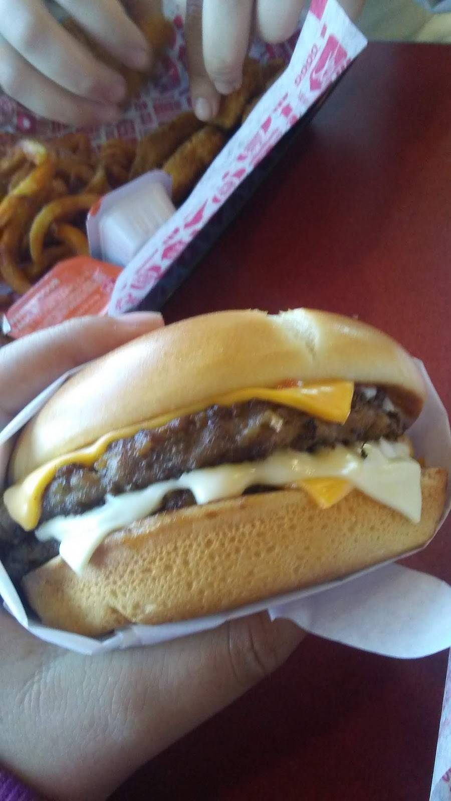 Jack in the Box | restaurant | 1833 W Van Buren St, Phoenix, AZ 85007, USA | 6022549324 OR +1 602-254-9324