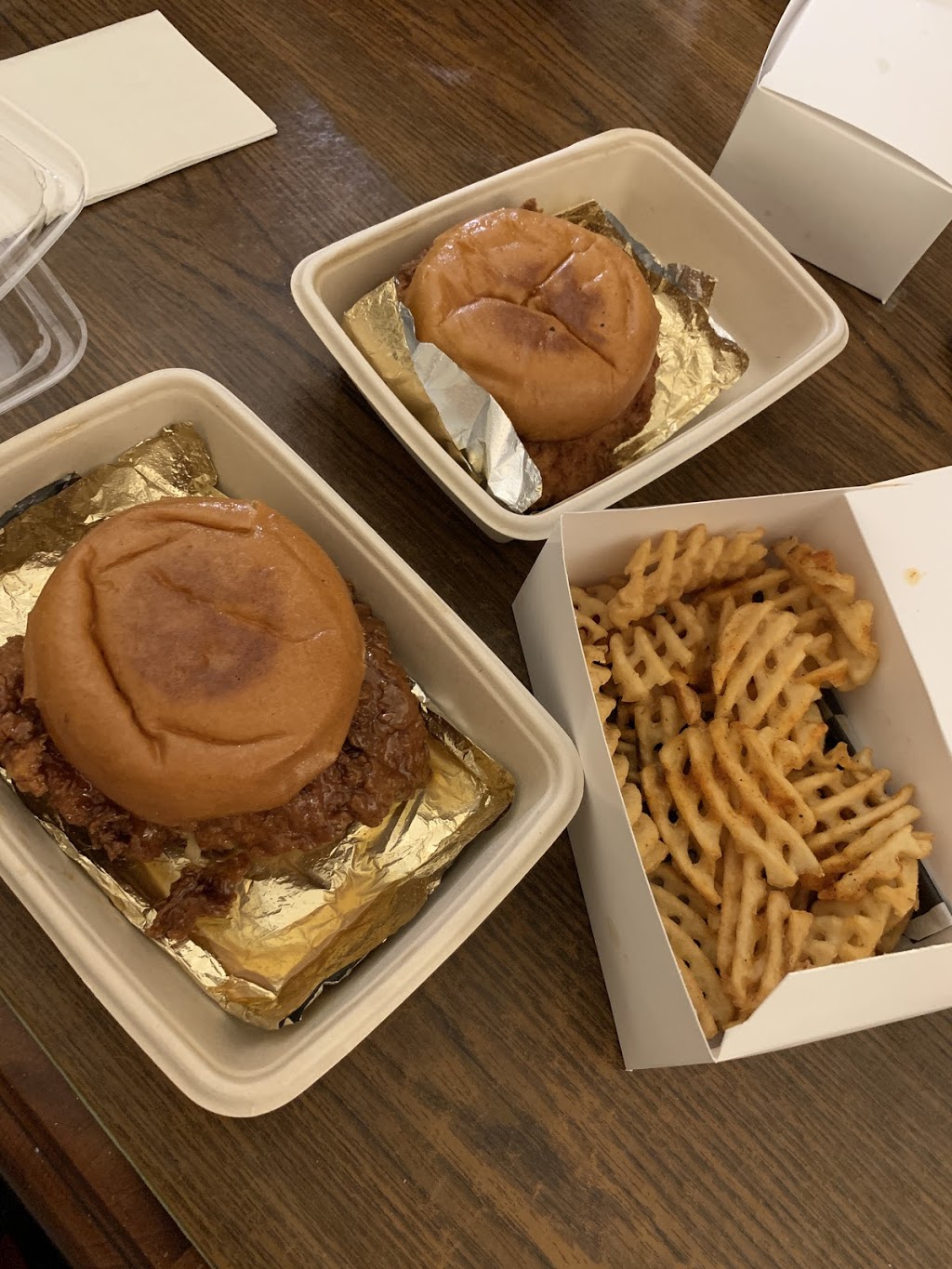 Queen Mothers Restaurant | restaurant | 918 S Lincoln St #2, Arlington, VA 22204, USA | 7039978474 OR +1 703-997-8474