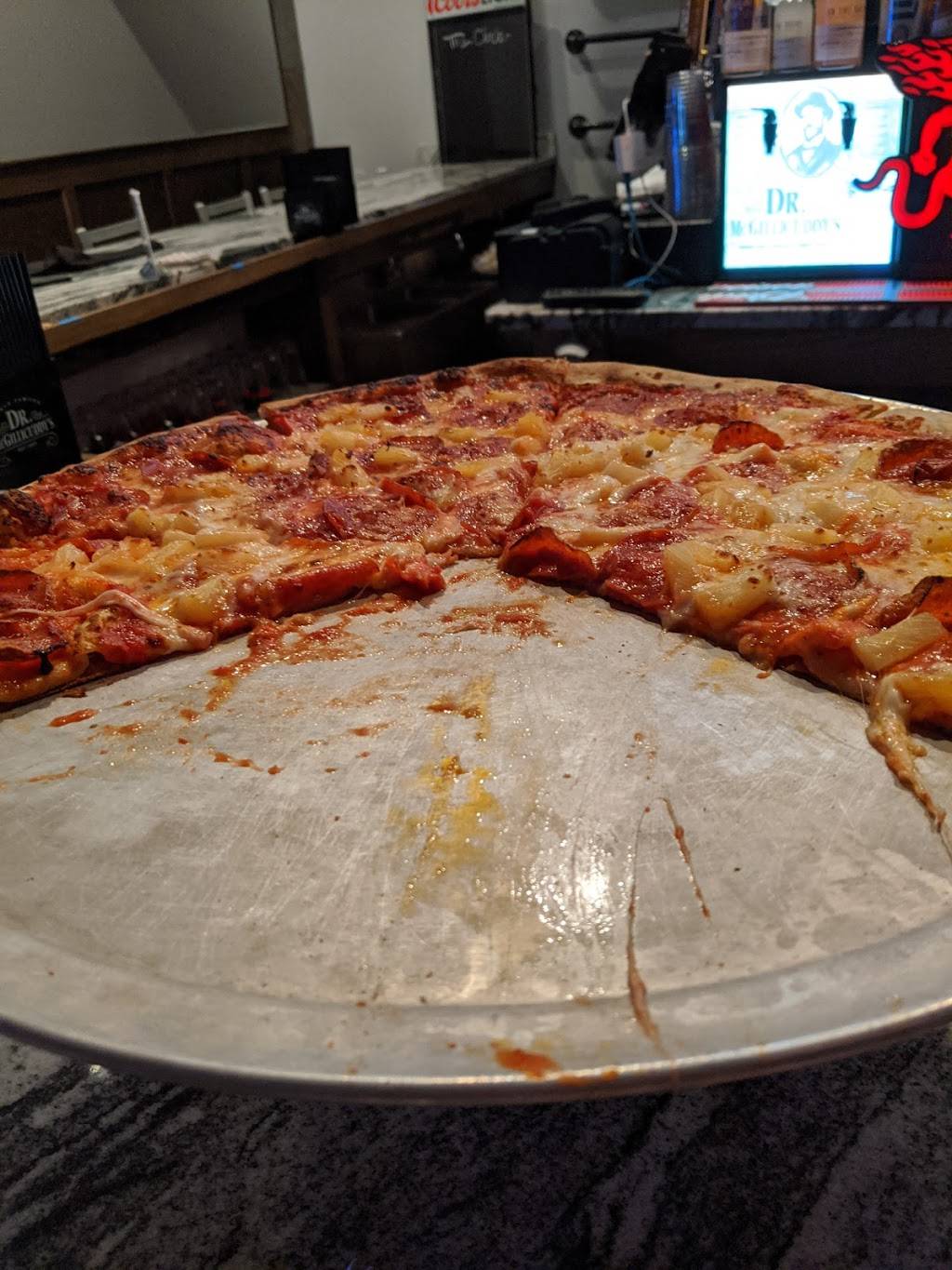 The Circle Pizza | restaurant | 356 Chestnut Hill Ave, Brighton, MA 02135, USA | 6174878868 OR +1 617-487-8868